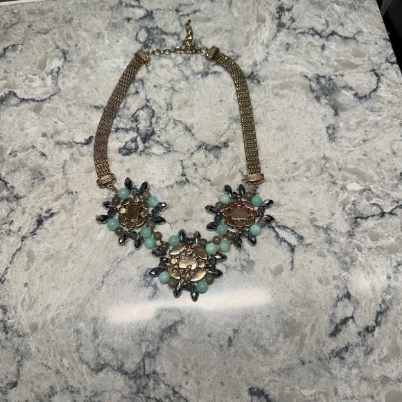 J Crew Gold Tone Statement Bib Necklace Green Amber Crystal Cluster Chain Floral - Picture 9 of 12